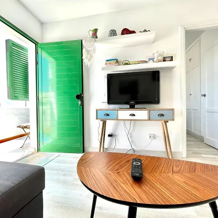 Apartamento Con Wifi Y Terraza En Primera Linea De Oceano, Playa El Cotillo *