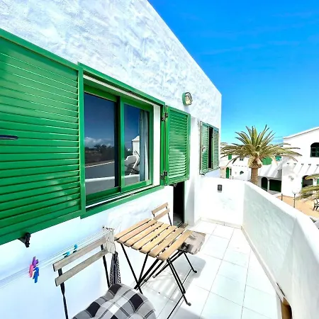 Apartamento Con Wifi Y Terraza En Primera Linea De Oceano, Playa El Cotillo Cotillo